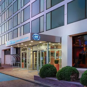 **** Hotel Hilton London Gatwick Airport Storbritannien